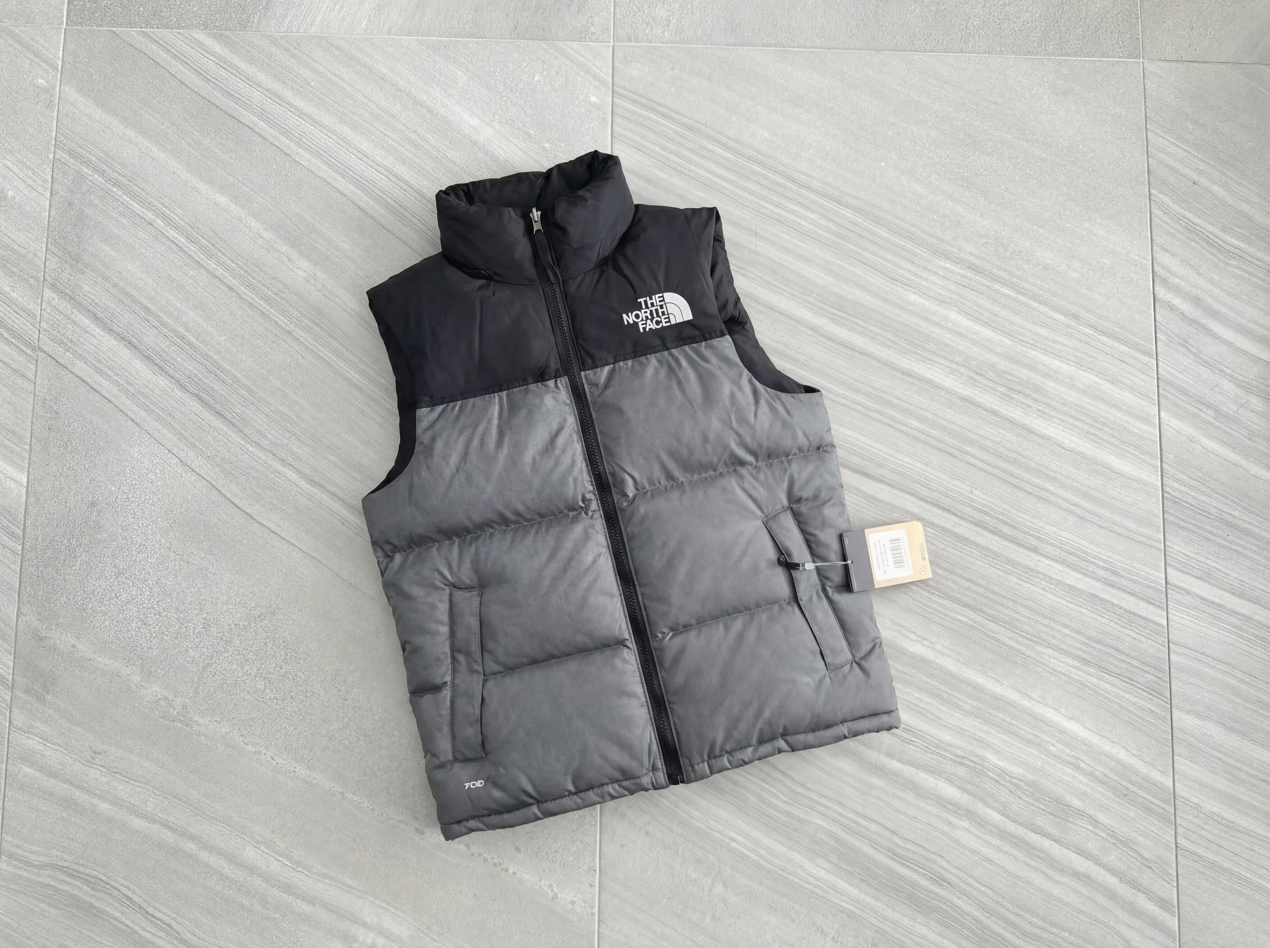 The North Face Unisex 1996 Retro Nuptse Vest – Black | Puffer Vest